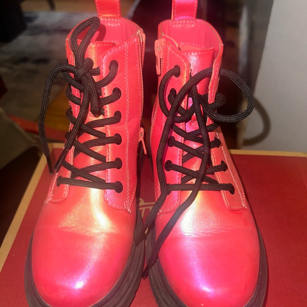 Stylish Pink Lace-Up Women's Boots